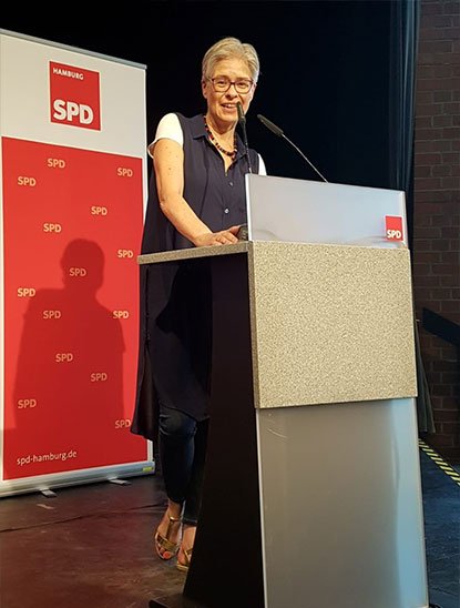 Britta-Schlage Rede auf einem Landesparteitag der SPD